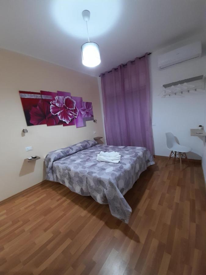 Milazzo: La Porta Delle Eolie Bed & Breakfast Exterior foto